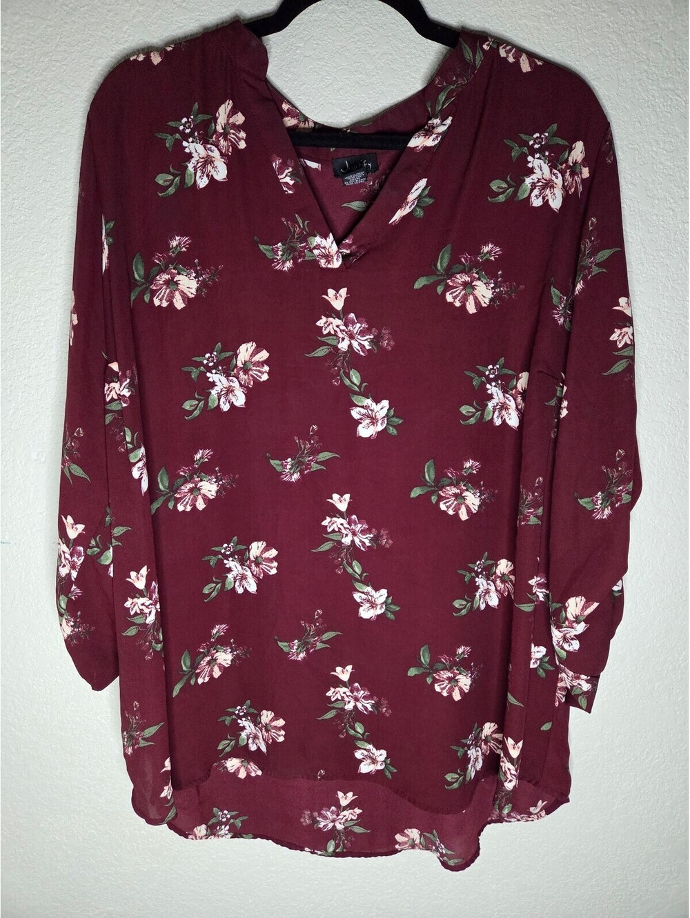 Justify Women's Plus Size 3X Burgundy Floral Blouse